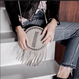 Summer & Rose round crossbody bag - never worn